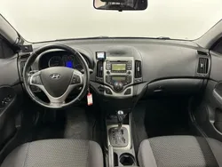 Zwart, metallic lak Gebruikt 2012 Hyundai i30 Stationwagen | € 9.000 (Eerlijke prijs)