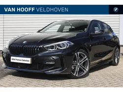 Saphirschwarz Gebruikt 2024 BMW 118 Executive Hatchback | € 34.450 (Eerlijke prijs)