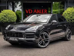 Zwart Gebruikt 2023 Porsche Cayenne Platinum Edition SUV | € 105.880