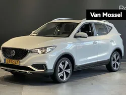 Wit Gebruikt 2020 MG ZS Luxury Sedan | € 14.495 (Eerlijke prijs)