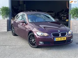 Rood Gebruikt 2008 BMW 320 Executive Coupé | € 5.750 (Goede deal)