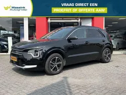 Zwart, metallic lak Gebruikt 2024 Kia Niro SUV | € 33.320 (Goede deal)