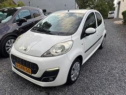 Wit Gebruikt 2013 Peugeot 107 Active Hatchback | € 3.750 (Goede deal)