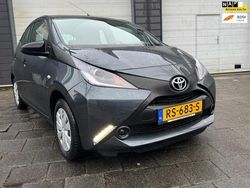 Grijs Gebruikt 2018 Toyota Aygo Hatchback | € 7.750 (Eerlijke prijs)