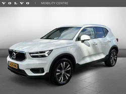 Wit Gebruikt 2020 Volvo XC40 Momentum SUV | € 29.995 (Eerlijke prijs)