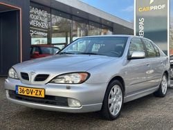 Grijs, metallic lak Gebruikt 2000 Nissan Primera Hatchback | € 4.950