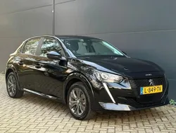 Zwart Gebruikt 2021 Peugeot e-208 Active Hatchback | € 13.745 (Super prijs)