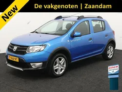 Blauw Gebruikt 2016 Dacia Sandero Lauréate Hatchback | € 7.250 (Goede deal)