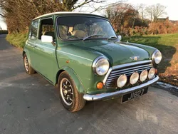 Groenalmond green / diamond white Gebruikt 1996 Mini Cooper Hatchback | € 23.184 (Goede deal)