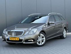 Bruin Gebruikt 2010 Mercedes E350 Avantgarde Stationwagen | € 14.895 (Eerlijke prijs)
