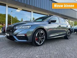 Grijs Gebruikt 2021 Skoda Octavia Business Line Stationwagen | € 29.945 (Duur)