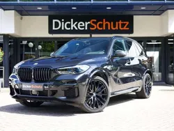 Zwart Gebruikt 2022 BMW X5 M Sport SUV | € 75.950 (Eerlijke prijs)
