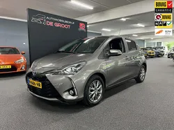 Grijs Gebruikt 2020 Toyota Yaris Hybrid Hatchback | € 17.250 (Goede deal)