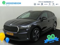 Zwart Gebruikt 2022 Skoda Enyaq iV SUV | € 24.950 (Goede deal)