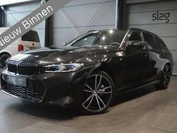 Zwart, metallic lak Gebruikt 2024 BMW 330e Stationwagen | € 45.900 (Super prijs)