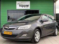 Grijs, metallic lak Gebruikt 2012 Opel Astra Edition Stationwagen | € 3.950 (Goede deal)