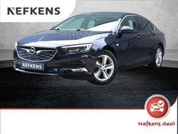 Blauw Gebruikt 2020 Opel Insignia Executive Hatchback | € 22.900 (Eerlijke prijs)
