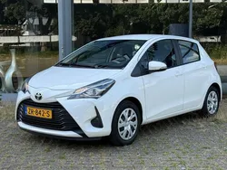 Wit Gebruikt 2019 Toyota Yaris Active Hatchback | € 10.750 (Eerlijke prijs)