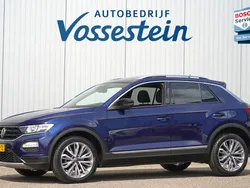 Blauw Gebruikt 2021 VW T-Roc Business SUV | € 21.500 (Eerlijke prijs)