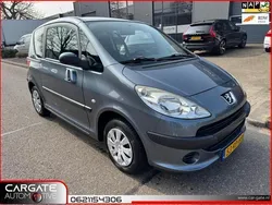 Peugeot 1007