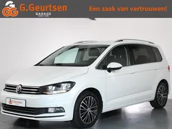 Wit Gebruikt 2017 VW Touran Highline MPV | € 16.895 (Eerlijke prijs)