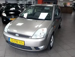 Grijs Gebruikt 2002 Ford Fiesta Ghia Hatchback | € 1.950 (Eerlijke prijs)