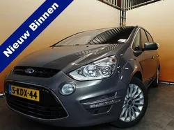 Grijs, metallic lak Gebruikt 2013 Ford S-MAX S MPV | € 13.400 (Iets duurder)