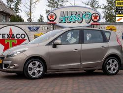 Bruin Gebruikt 2012 Renault Scénic III Dynamique MPV | € 11.450 (Iets duurder)