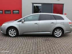 Grijs Gebruikt 2010 Toyota Avensis Business Edition Sedan | € 3.250