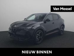 Zwart Nieuw 2025 Alfa Romeo Junior Edizione Speciale SUV | € 35.895 (Super prijs)
