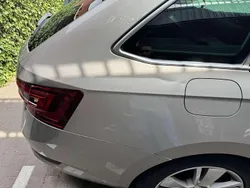 Grijs Gebruikt 2018 Skoda Superb LAURIN & KLEMENT Stationwagen | € 14.950 (Duur)