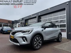 Grijs Gebruikt 2024 Renault Captur Techno SUV | € 28.895 (Eerlijke prijs)