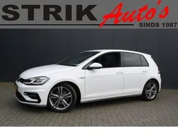 Wit, metallic lak Gebruikt 2021 VW Golf VIII Highline Hatchback | € 20.888 (Goede deal)