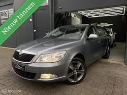 Grijs Gebruikt 2011 Skoda Octavia Stationwagen | € 2.750 (Goede deal)