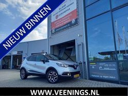 Grijs Gebruikt 2017 Renault Captur Dynamique SUV | € 11.250 (Eerlijke prijs)