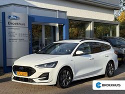 Wit Gebruikt 2024 Ford Focus ST-Line Stationwagen | € 26.950 (Eerlijke prijs)