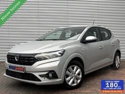 Grijs Gebruikt 2021 Dacia Sandero Comfort Hatchback | € 10.950 (Goede deal)