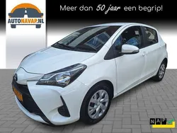 Wit Gebruikt 2017 Toyota Yaris Comfort Hatchback | € 9.995 (Eerlijke prijs)