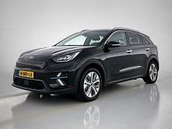Zwart, metallic lak Gebruikt 2020 Kia e-Niro SUV | € 19.920 (Super prijs)