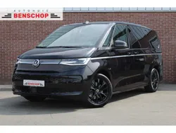 Zwart Gebruikt 2024 VW Multivan MPV | € 67.875