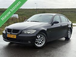 Zwart Gebruikt 2005 BMW 320 Executive Sedan | € 1.995 (Eerlijke prijs)
