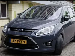 Grijs Gebruikt 2011 Ford Grand C-Max MPV | € 5.200