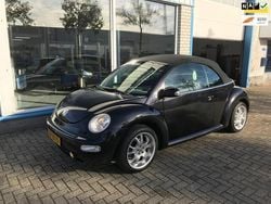 Zwart Gebruikt 2004 VW Beetle Highline Cabriolet | € 4.495 (Duur)