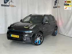 Zwart, metallic lak Gebruikt 2024 Lynk & Co 01 SUV | € 30.499 (Eerlijke prijs)
