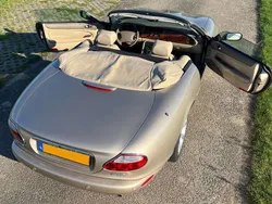 Jaguar XK8