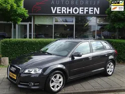 Grijs Gebruikt 2013 Audi A3 Sportback Attraction Hatchback | € 11.950 (Eerlijke prijs)