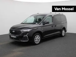 Zwart Gebruikt 2023 Ford Tourneo Trend Van | € 49.154