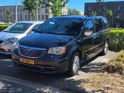 Grijs Gebruikt 2012 Lancia Voyager Gold MPV | € 10.950