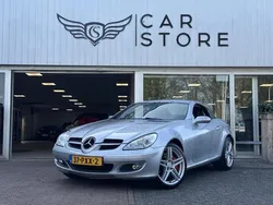 Grijs, metallic lak Gebruikt 2005 Mercedes SLK350 Cabriolet | € 9.999 (Eerlijke prijs)