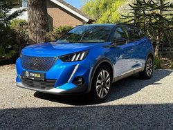 Blauw Gebruikt 2021 Peugeot e-2008 GT SUV | € 15.950 (Eerlijke prijs)